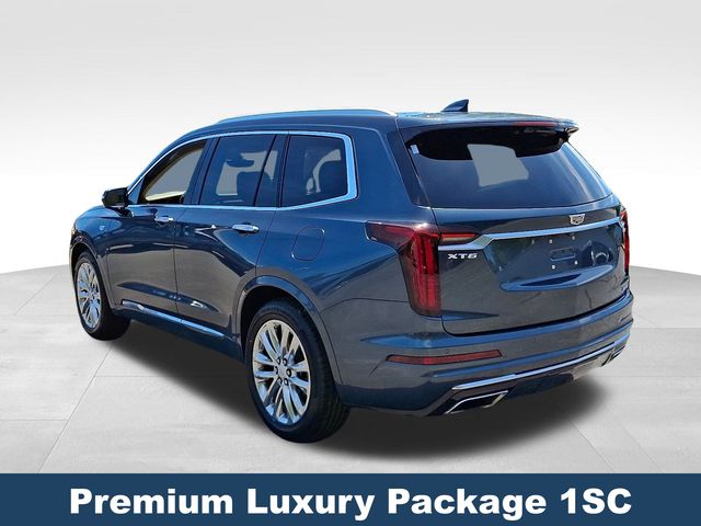 Vehicle image 10 of 40