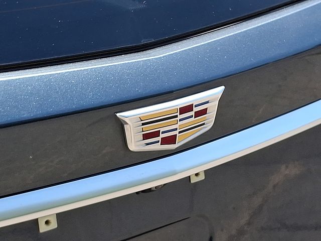 Vehicle image 38 of 40