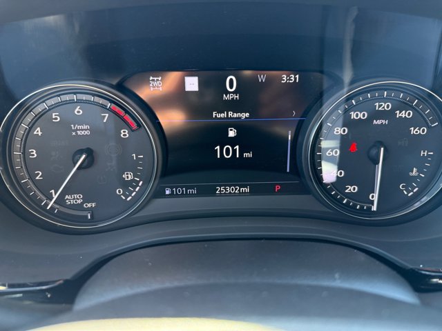Vehicle image 11 of 21