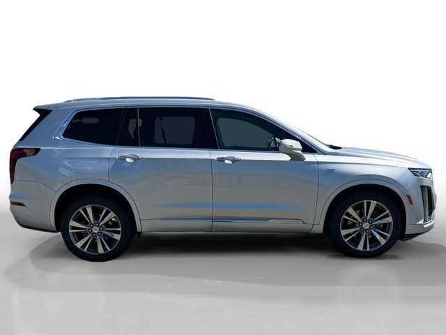Vehicle image 4 of 21