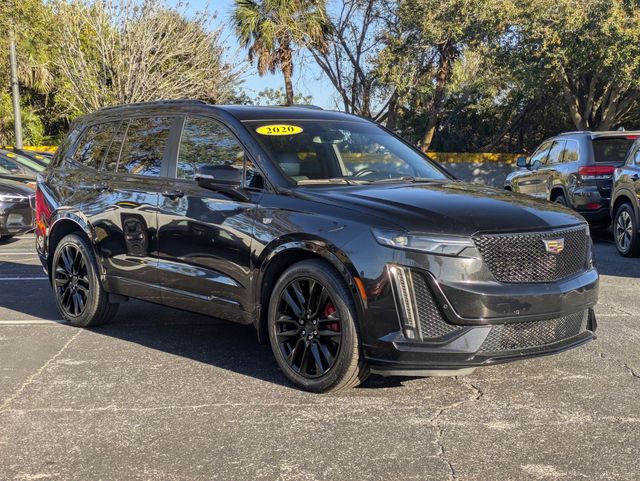 2020 Cadillac XT6 Sport Image 3 of 33