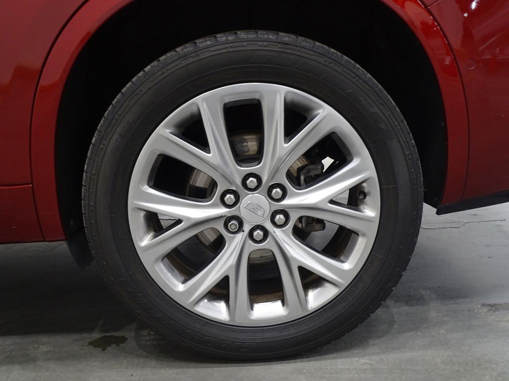 Vehicle image 41 of 44