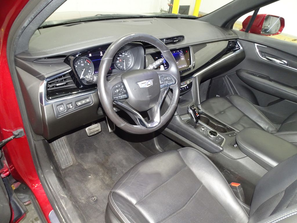 Vehicle image 20 of 44
