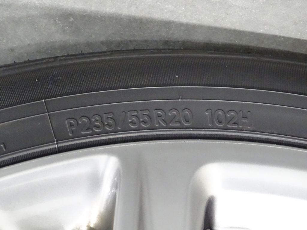 Vehicle image 42 of 44