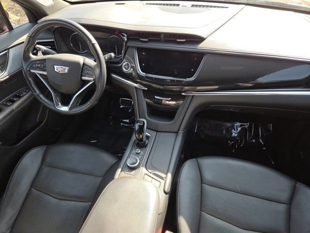 Vehicle image 13 of 34