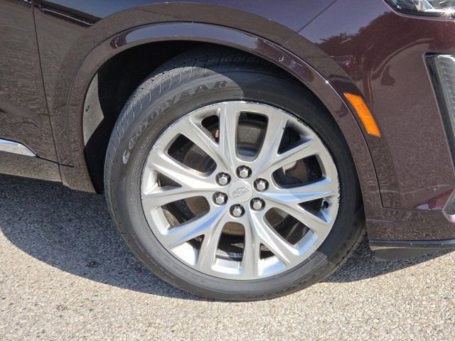Vehicle image 7 of 34