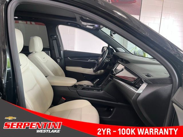 Vehicle image 44 of 62