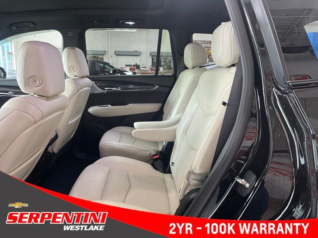 Vehicle image 39 of 62