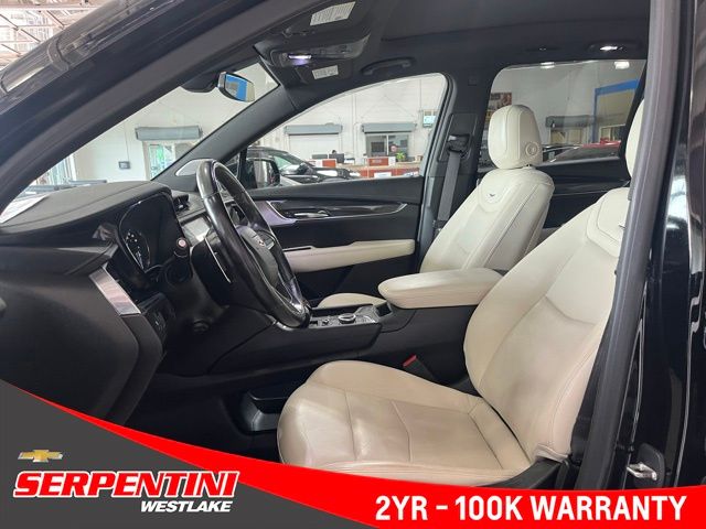 Vehicle image 37 of 62