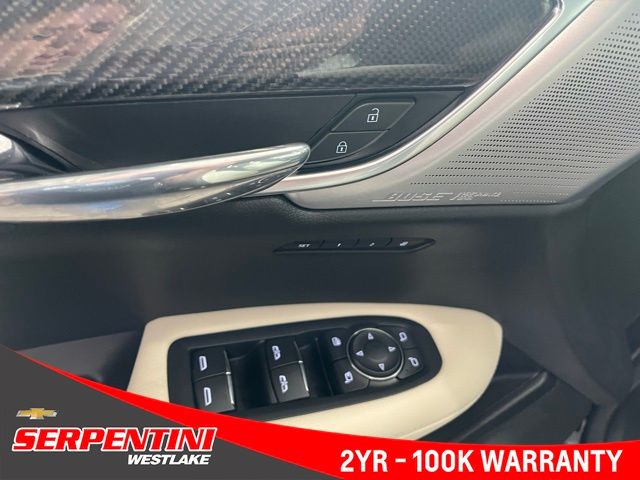 Vehicle image 22 of 62