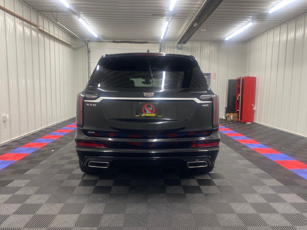Vehicle image 6 of 21