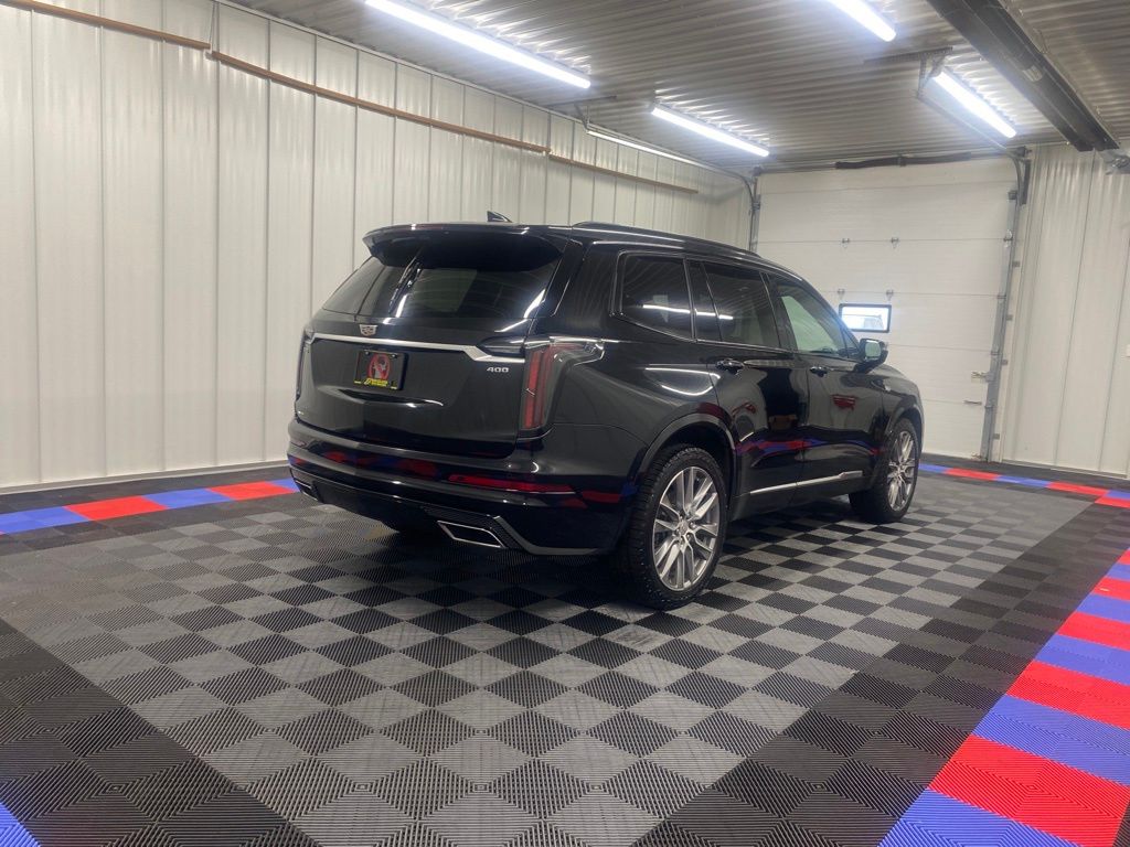 Vehicle image 5 of 21
