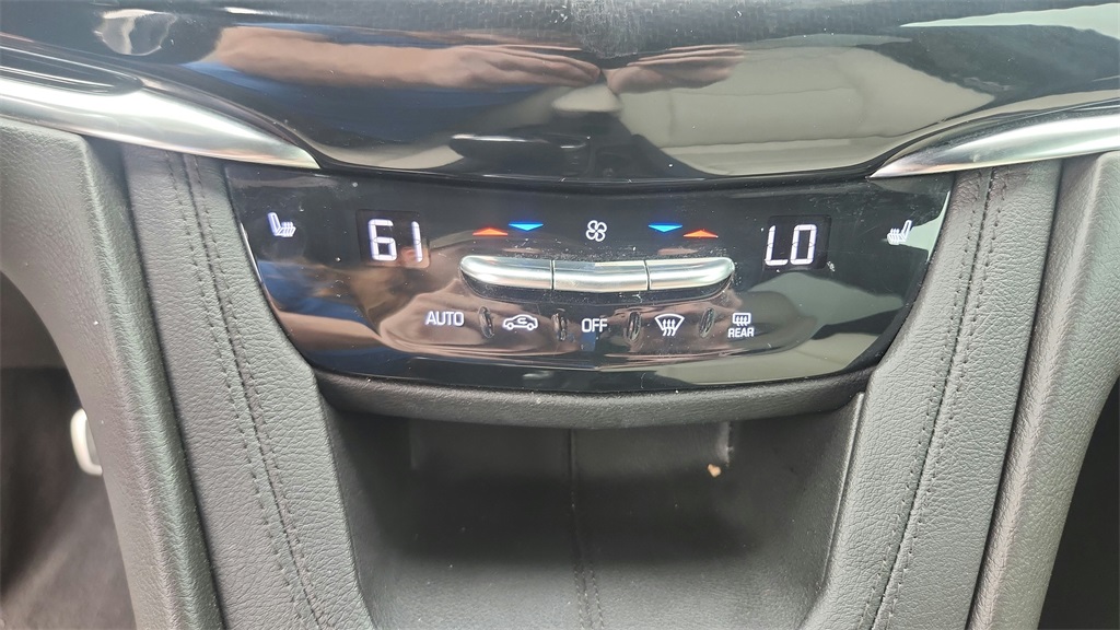 Vehicle image 22 of 41