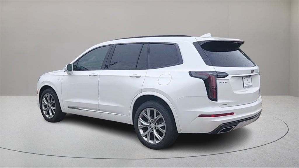 Vehicle image 7 of 41