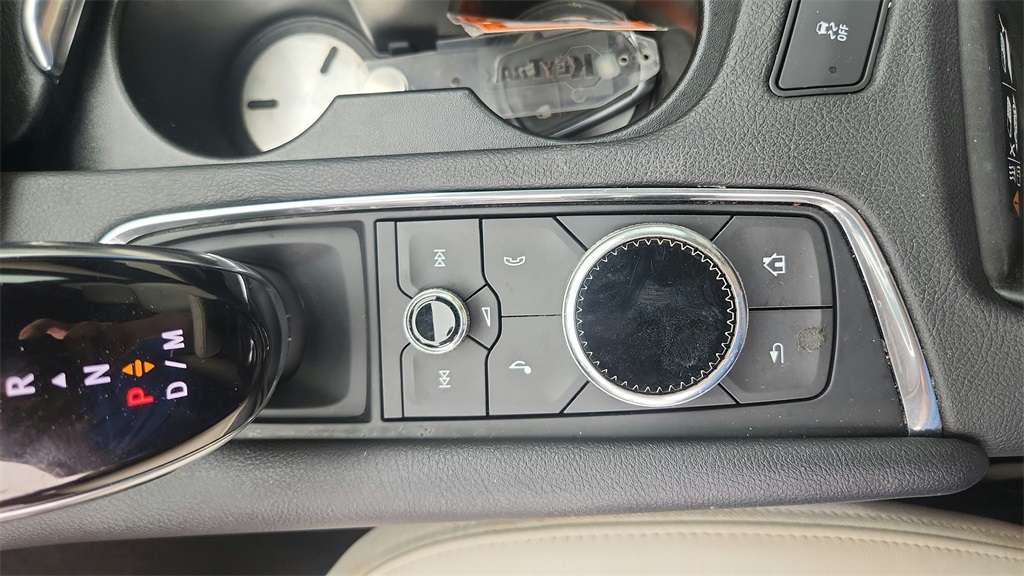 Vehicle image 21 of 41