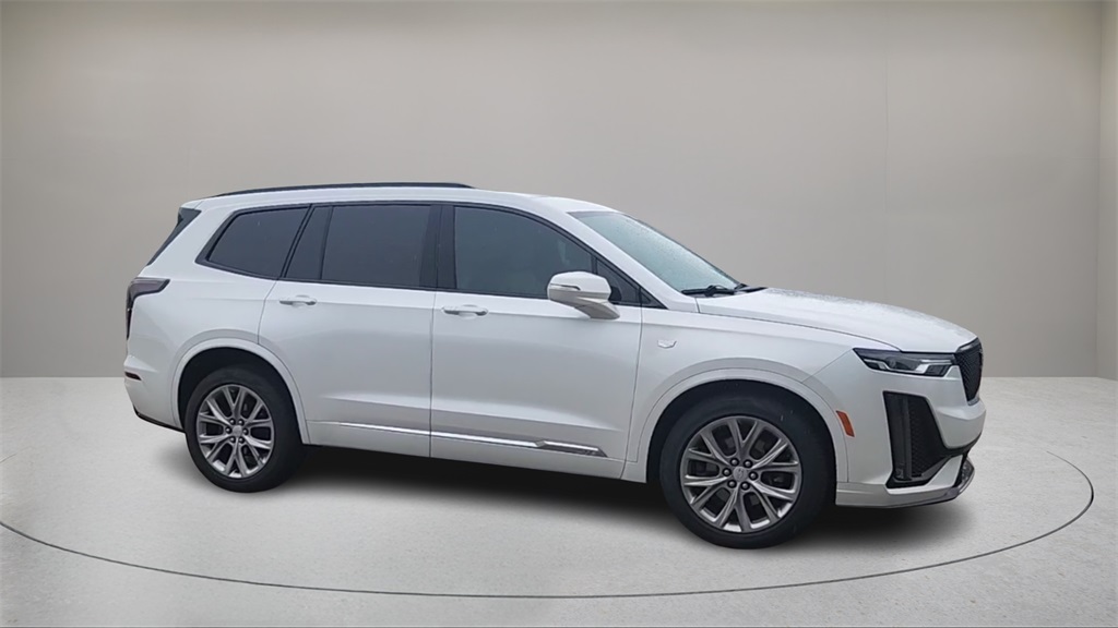 Vehicle image 2 of 41
