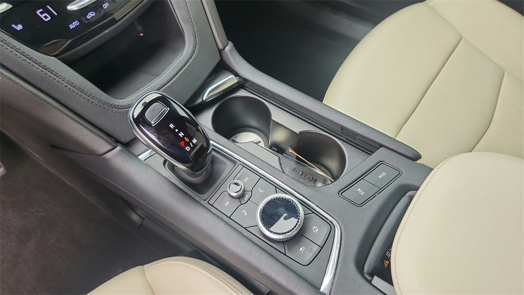 Vehicle image 24 of 41