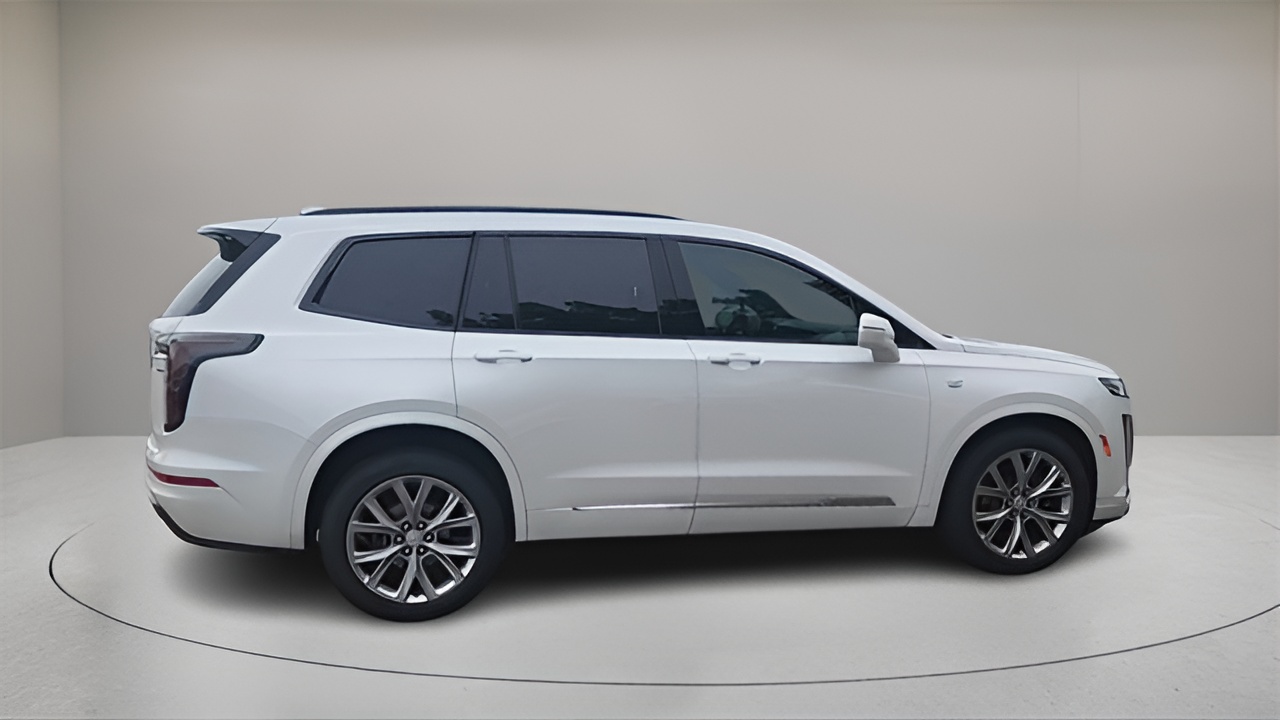 Vehicle image 37 of 41