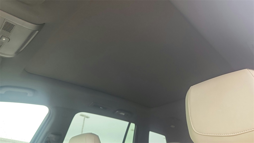 Vehicle image 11 of 41