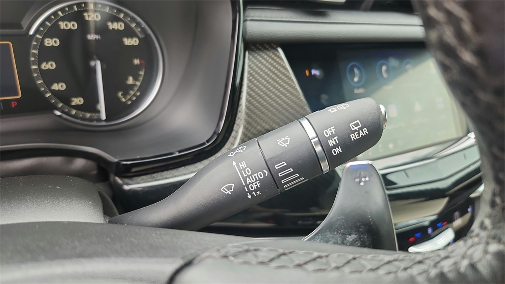Vehicle image 17 of 41