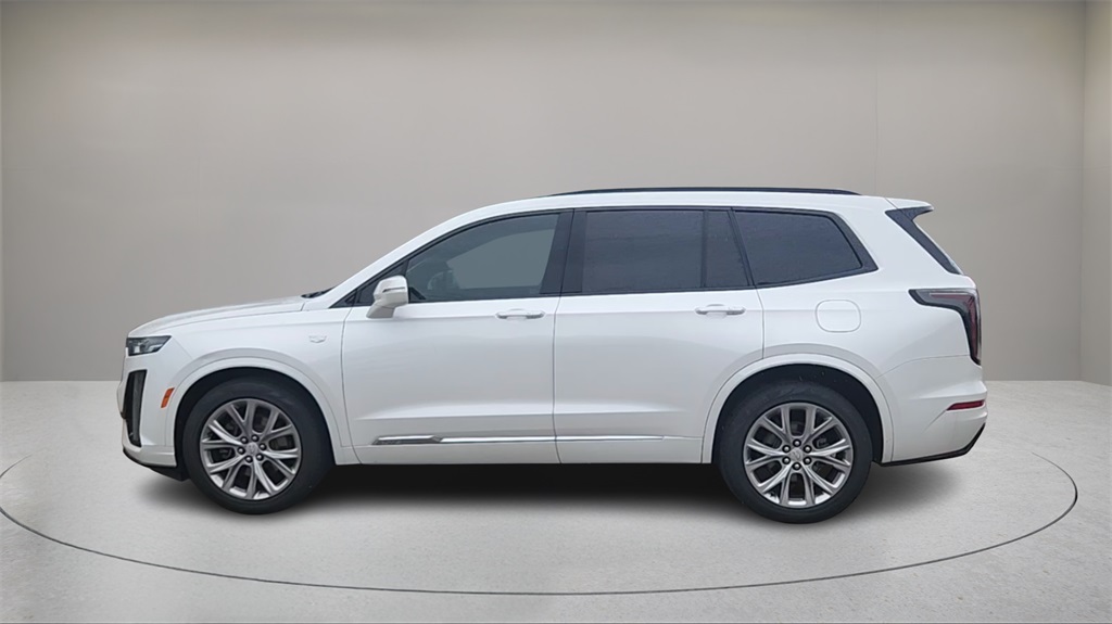 Vehicle image 8 of 41