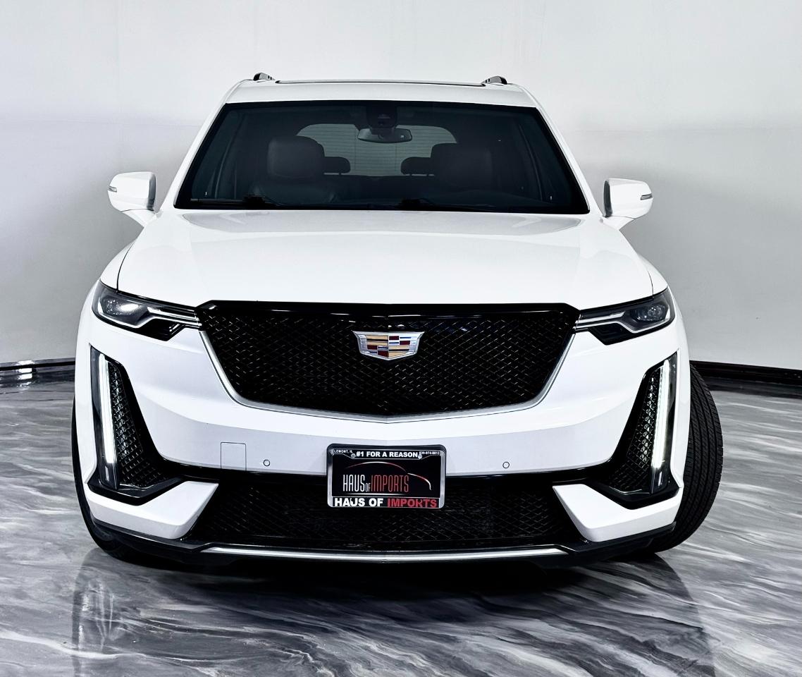 2020 Cadillac XT6 Sport Image 2 of 51