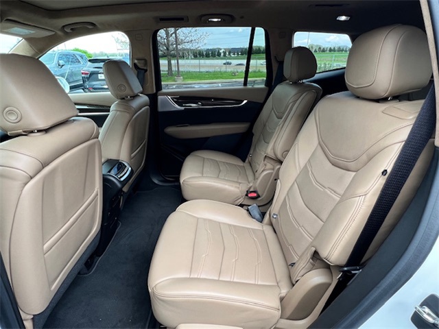 Vehicle image 14 of 40