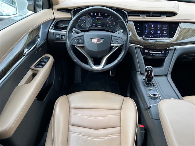 Vehicle image 27 of 40