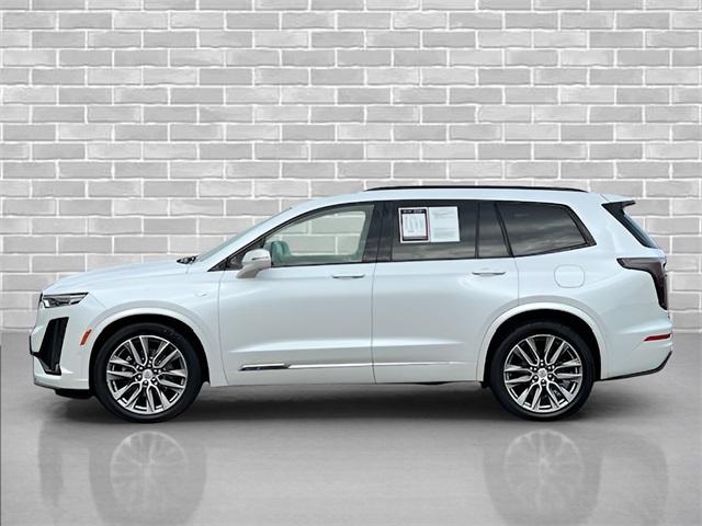 Vehicle image 9 of 40