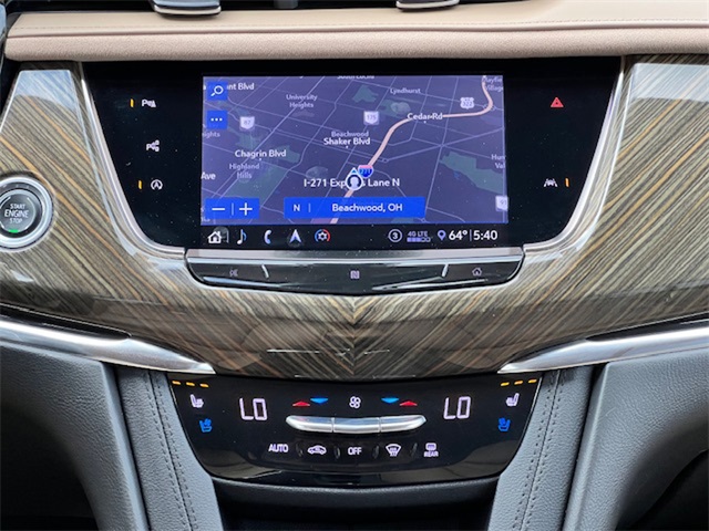 Vehicle image 21 of 40