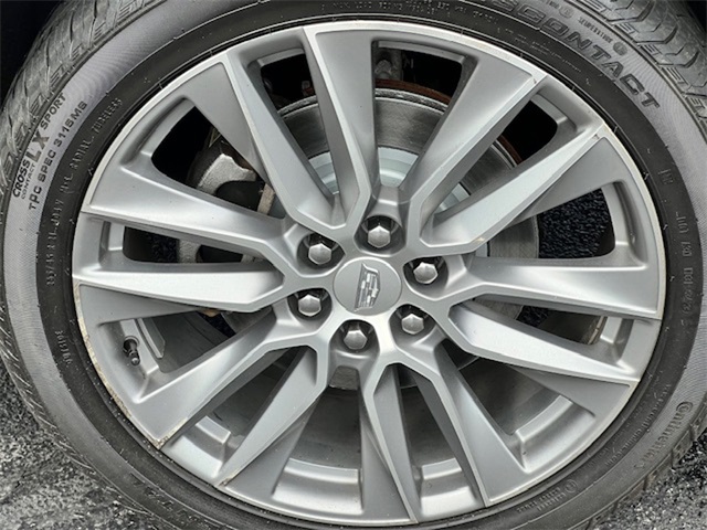 Vehicle image 11 of 40