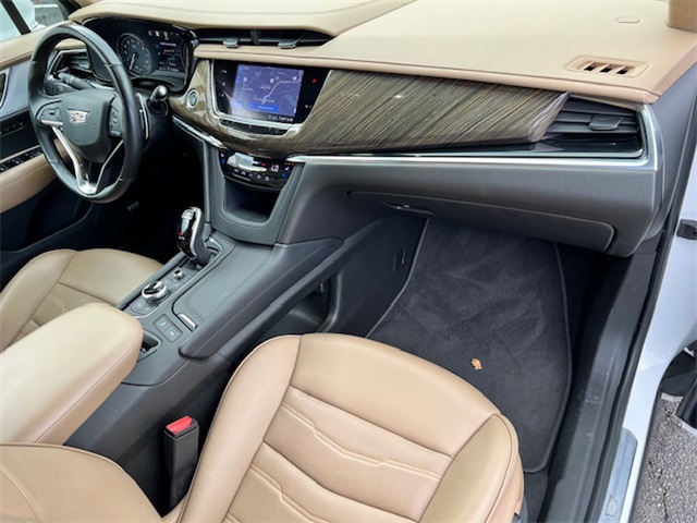 Vehicle image 18 of 40