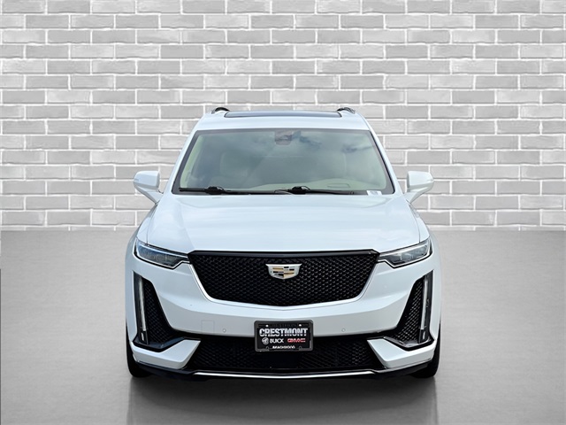 Vehicle image 3 of 40