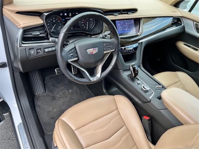 Vehicle image 12 of 40