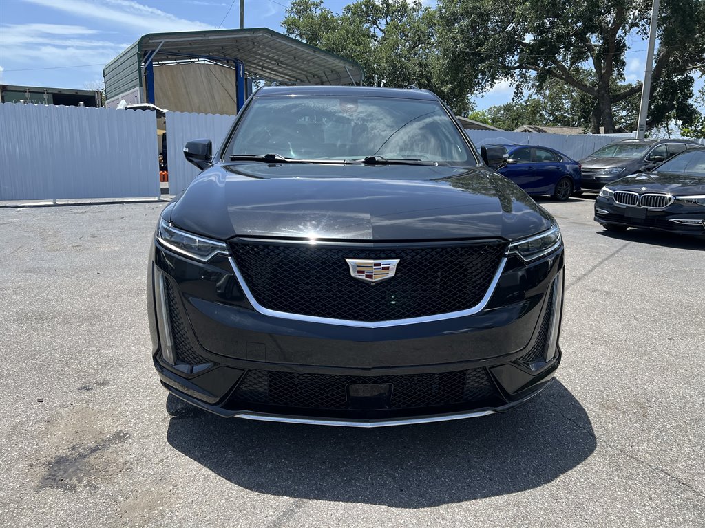 Vehicle image 4 of 32