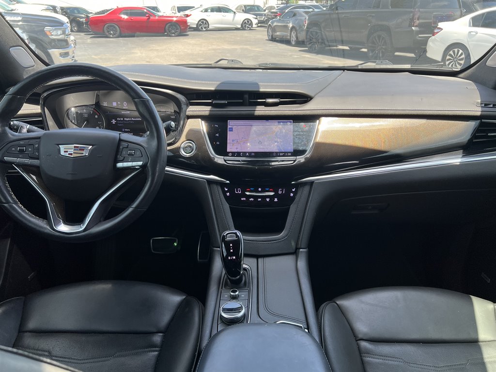 Vehicle image 22 of 32