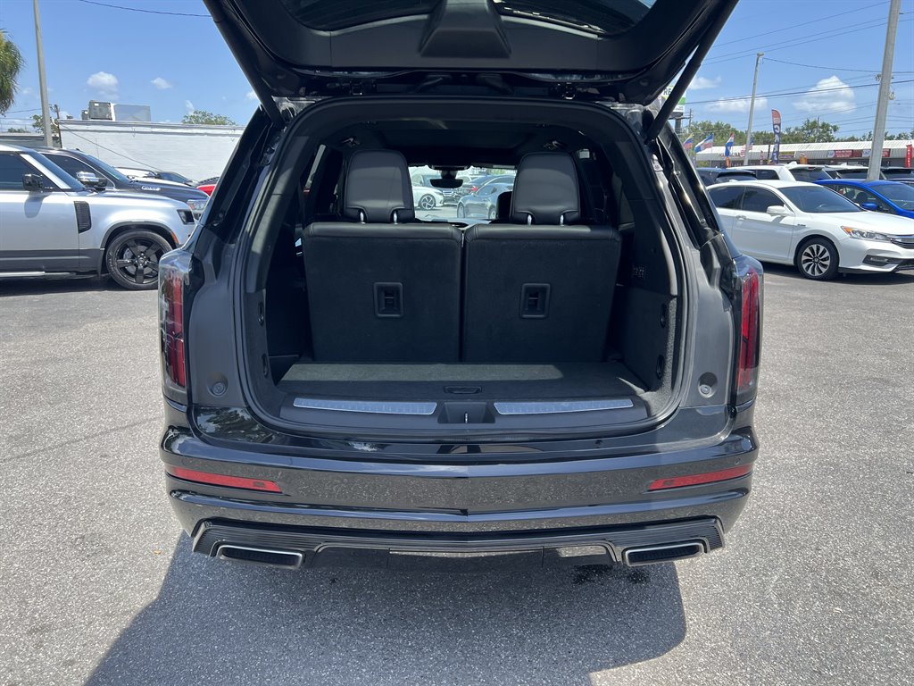 Vehicle image 15 of 32