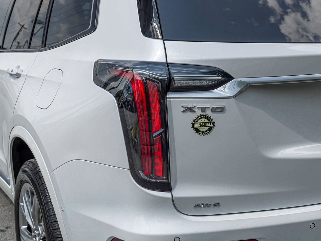 Vehicle image 43 of 50
