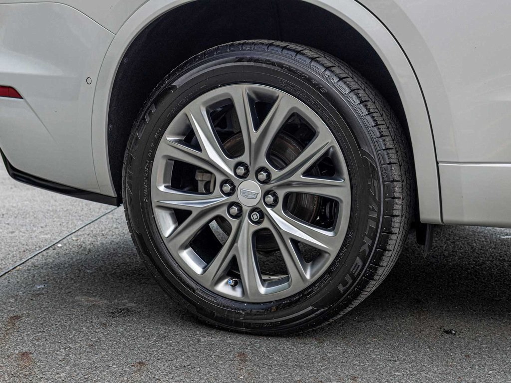 Vehicle image 9 of 50