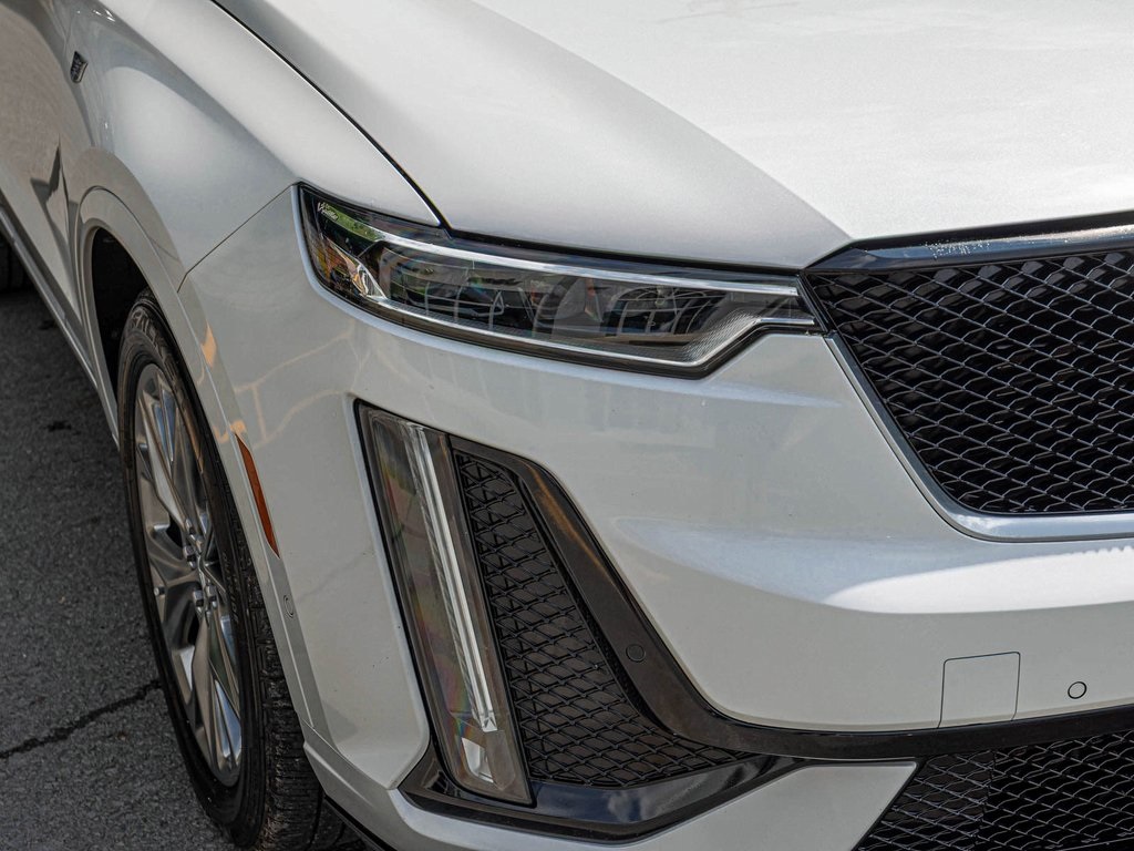 Vehicle image 41 of 50