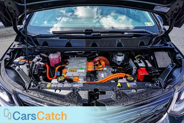 Vehicle image 13 of 35