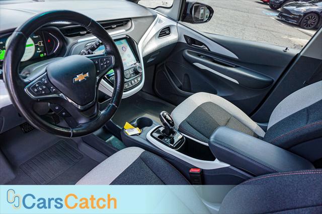 Vehicle image 21 of 35
