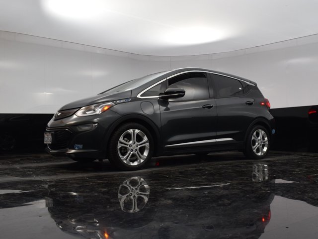 2020 Chevrolet Bolt EV LT Image 2 of 40