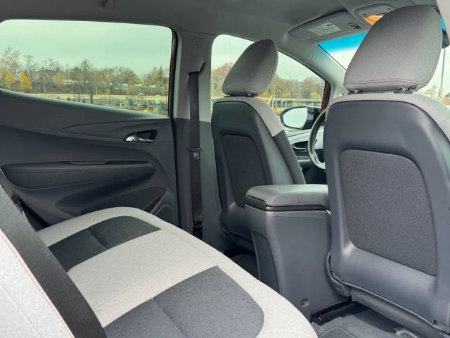2020 Chevrolet Bolt EV LT Image 6 of 29