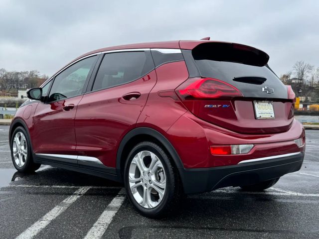 2020 Chevrolet Bolt EV LT Image 4 of 29