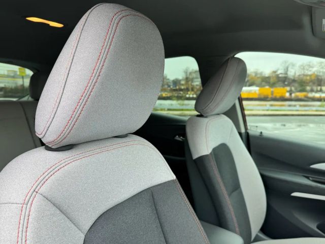 2020 Chevrolet Bolt EV LT Image 9 of 29