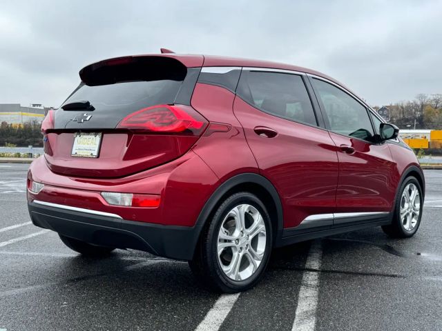 2020 Chevrolet Bolt EV LT Image 2 of 29