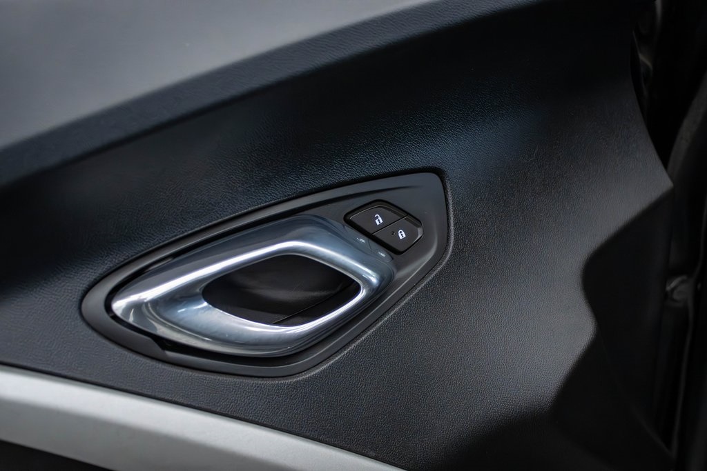 2020 Chevrolet Camaro 1LT Image 29 of 33