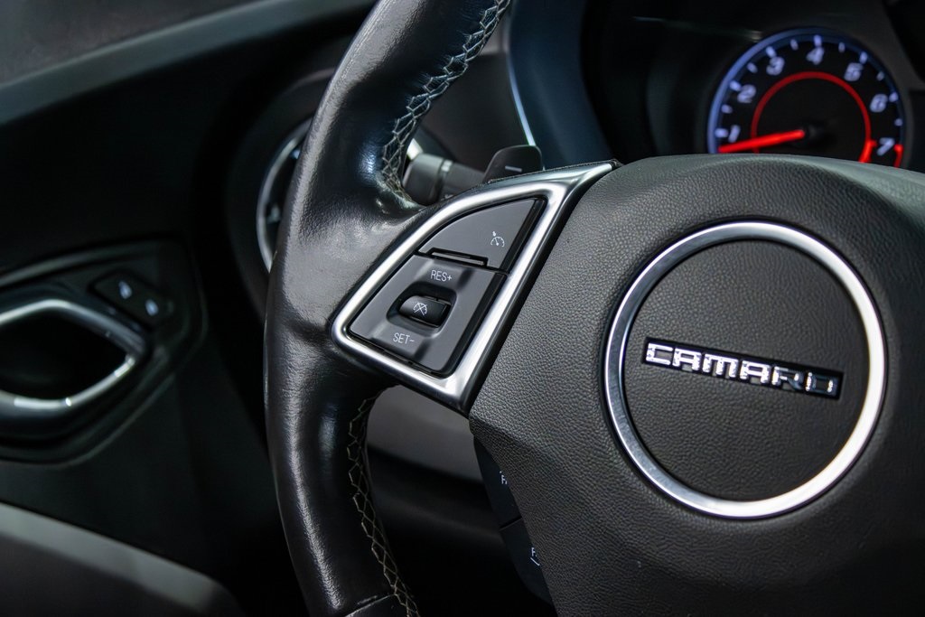 2020 Chevrolet Camaro 1LT Image 26 of 33