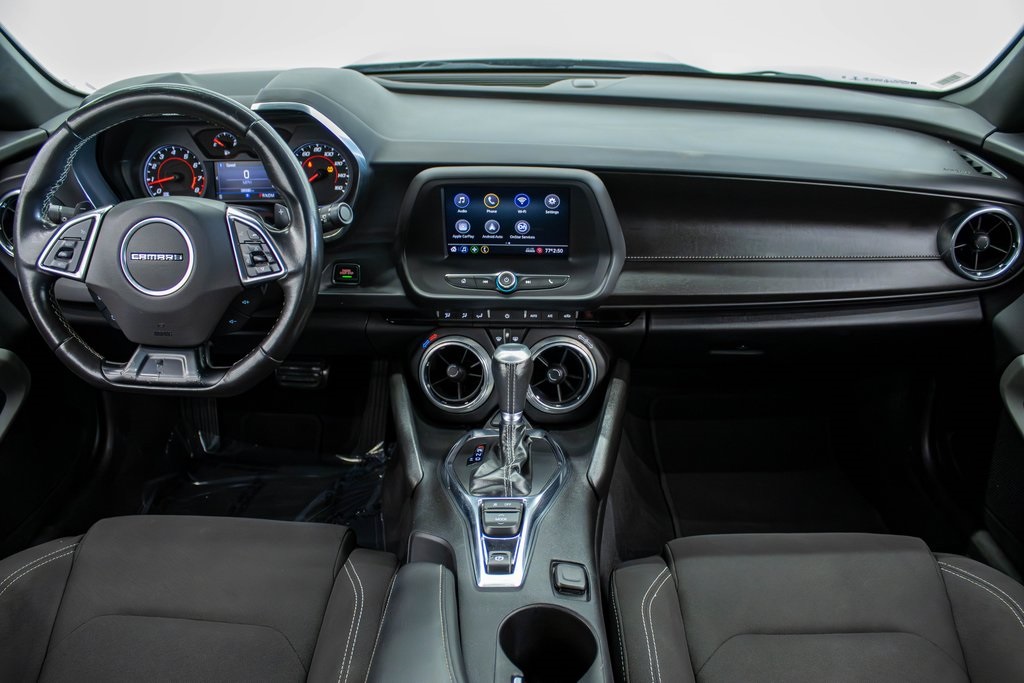 2020 Chevrolet Camaro 1LT Image 13 of 33